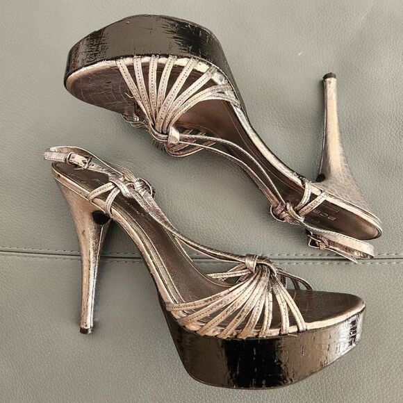 BCBGeneration Santos heeled leather sandal, silver pewter, sz 10 - Picture 2 of 7